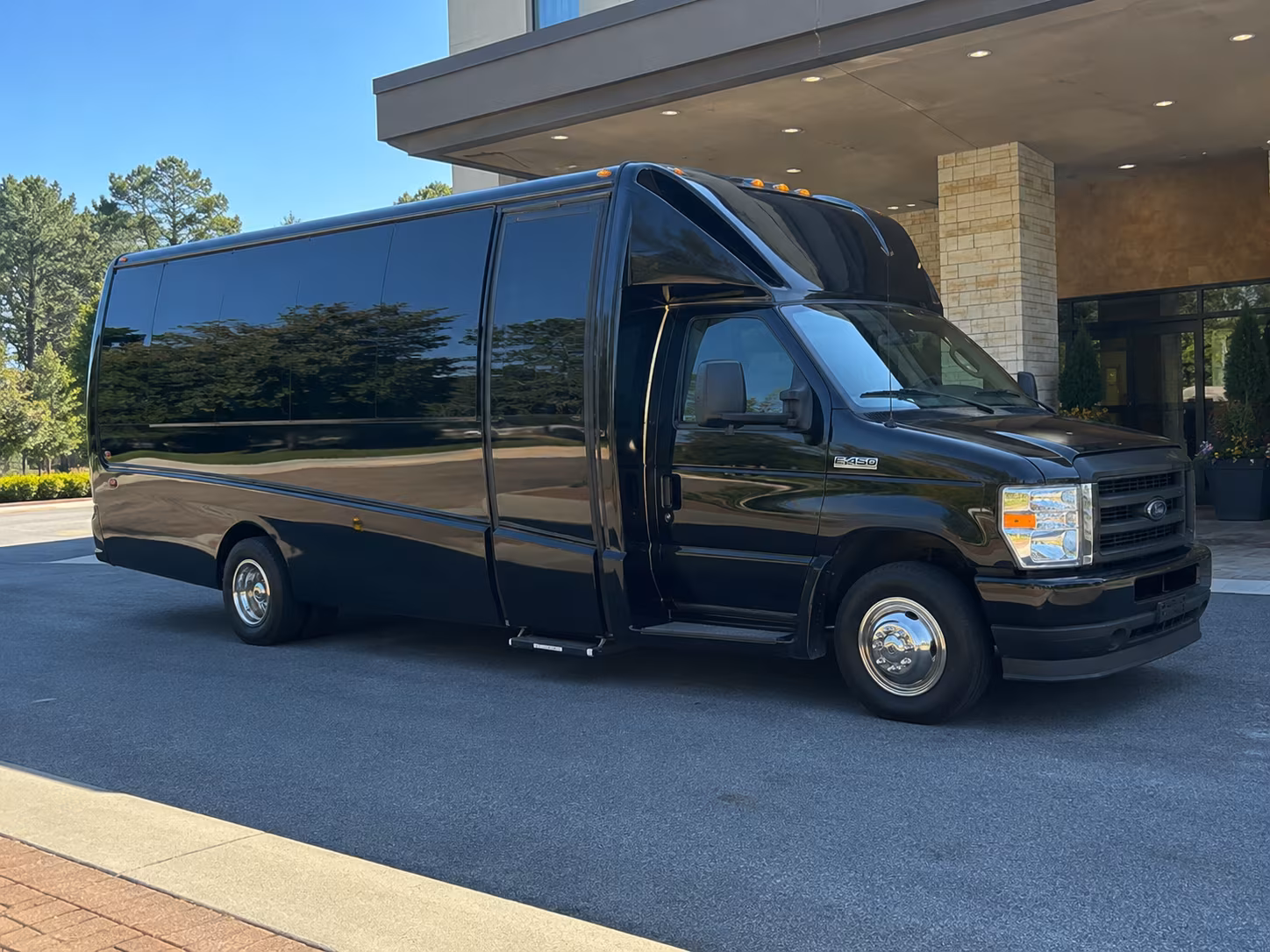 akron bus rentals for ohio road trips and kentucky travel