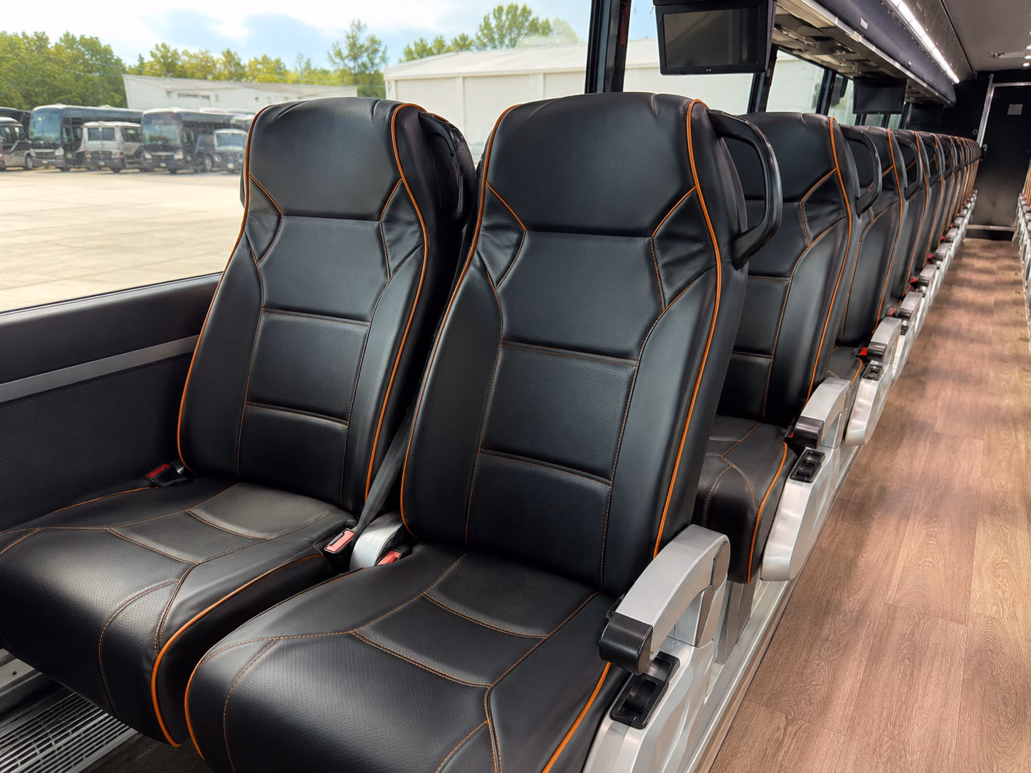 shuttle services for airline crews and airport staff in akron